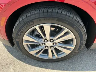 Cadillac XT5 2023 de lujo premium 4dr SUV