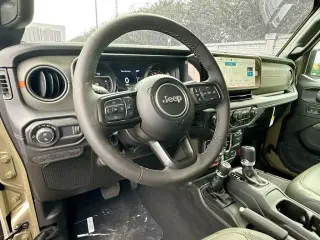 Jeep Gladiator 2025 4x4 Mojave 4dr Crew Cab 5.0 ft. SB