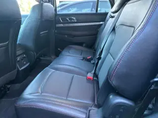 Ford Explorer 2019 AWD Deportivo 4 SUV