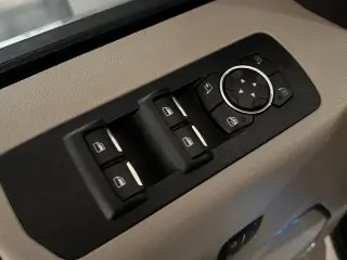 Ford F-150 2019 4x4 Limitado 4dr SuperCrew 5.5 ft. SB