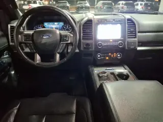 Ford Expedition 2018 4x4 XLT 4dr SUV