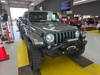 Jeep Gladiator 2022 4x4 Overland 4dr Crew Cab 5.0 ft. SB