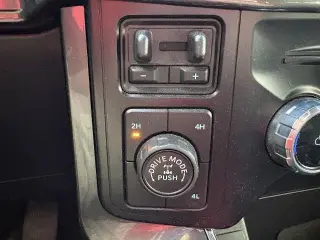 Ford F-150 2023 4x4 XLT 4dr SuperCrew 6.5 ft. SB
