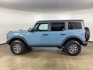 Ford Bronco 2022 4x4 Base Advanced 4dr SUV