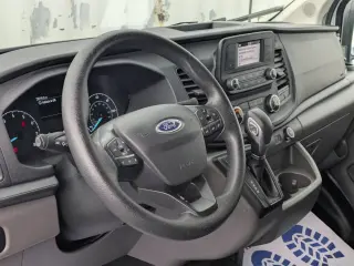 Ford Transit 2021 250 3 puertas SWB Tech Roof Baja Furgón de Carga