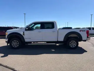 Ford F-250 Super Duty 2017 4x4 XLT 4dr Crew Cab 6.8 ft. SB Pickup