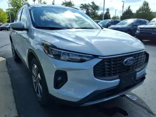 Ford Escape 2025 AWD Platinum 4dr SUV