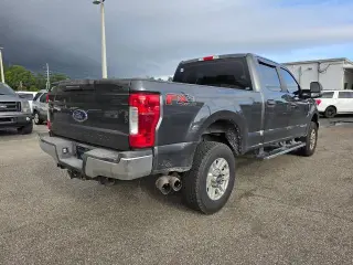 Ford F-250 Super Duty 2019 4x4 XL 4 puertas Cabina Tripulada Caja Larga de 8 pies Camioneta