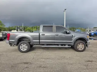 Ford F-250 Super Duty 2019 4x4 XL 4 puertas Cabina Tripulada Caja Larga de 8 pies Camioneta