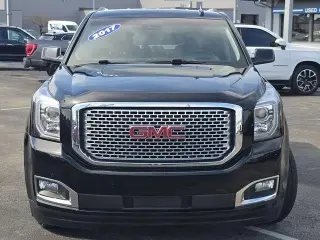 GMC Yukon 2017 4x4 Denali SUV de 4 puertas