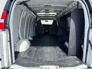 Chevrolet Express 2021 2500 Furgoneta de Carga Extendida de 3 Puertas