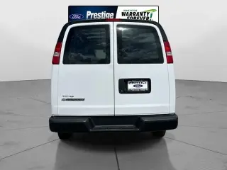 Chevrolet Express 2021 2500 Furgoneta de Carga Extendida de 3 Puertas