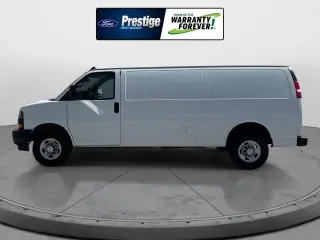 Chevrolet Express 2021 2500 Furgoneta de Carga Extendida de 3 Puertas