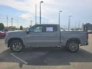 Chevrolet Silverado 1500 2024 4x4 LT 4dr Crew Cab 5.8 ft. SB con 2FL