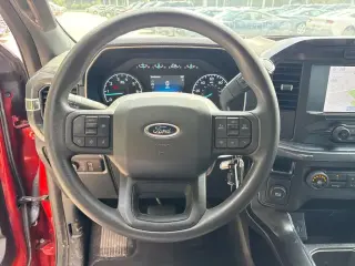 Ford F-150 2023 4x2 XL 4 puertas SuperCrew 5.5 pies SB