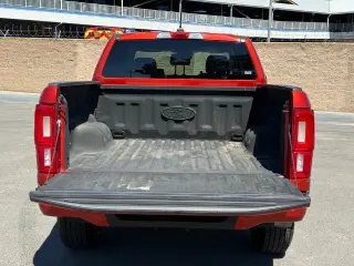Ford Ranger 2019 4x2 XLT 4 puertas SuperCrew 5.1 pies SB