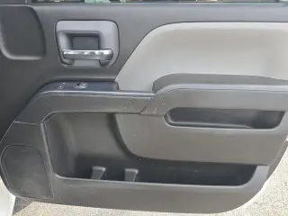 Chevrolet Silverado 3500HD CC 2019 4x2 Camión de Trabajo Cabina Regular de 2 puertas Chasis SWB