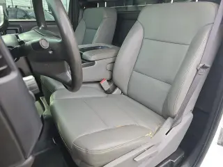Chevrolet Silverado 3500HD CC 2019 4x2 Camión de Trabajo Cabina Regular de 2 puertas Chasis SWB