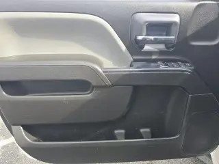 Chevrolet Silverado 3500HD CC 2019 4x2 Camión de Trabajo Cabina Regular de 2 puertas Chasis SWB