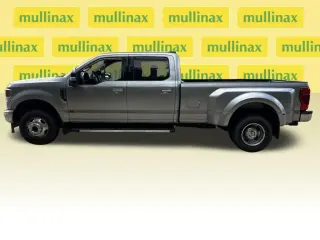 Ford F-350 Super Duty 2020 4x4 Lariat 4dr Crew Cab 8 ft. LB DRW Pickup