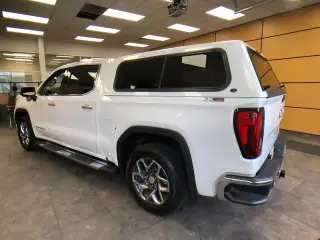 GMC Sierra 1500 2024 4x4 SLT 4dr Crew Cab 6.6 ft. SB