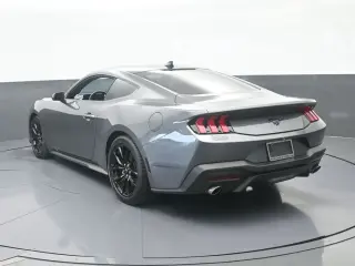 Ford Mustang 2025 EcoBoost 2 puertas Fastback