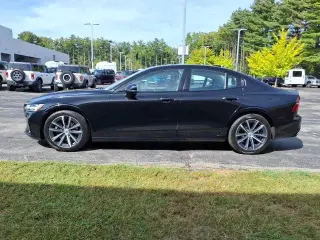 Volvo S60 2022 AWD B5 Momentum sedán de 4 puertas