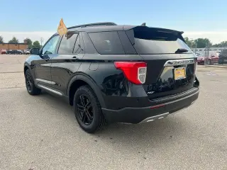Ford Explorer 2023 AWD XLT SUV de 4 puertas