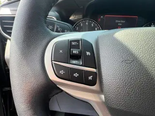 Ford Explorer 2023 AWD XLT SUV de 4 puertas