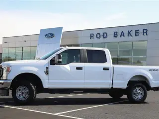 Ford F-250 Super Duty 2022 4x4 XL 4dr Cab de Trabajo de 6.8 pies de largo Pickup