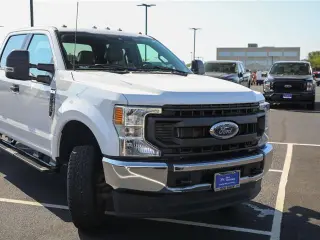 Ford F-250 Super Duty 2022 4x4 XL 4dr Cab de Trabajo de 6.8 pies de largo Pickup