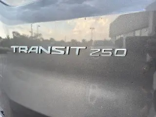 Ford Transit 2020 250 3dr SWB Techo de Medio Piso Carga