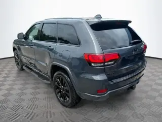 Jeep Grand Cherokee 2017 4x4 Laredo E SUV de 4 puertas