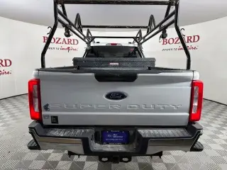 Ford F-250 Super Duty 2024 4x4 XL 4dr Cab de Trabajo Pickup de 6.8 pies de largo