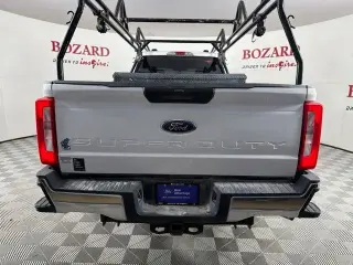 Ford F-250 Super Duty 2024 4x4 XL 4dr Cab de Trabajo Pickup de 6.8 pies de largo