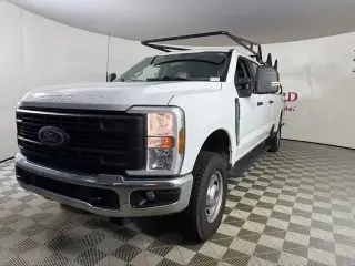 Ford F-250 Super Duty 2024 4x4 XL 4dr Cab de Trabajo Pickup de 6.8 pies de largo