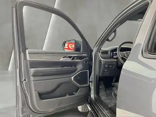 Jeep Wagoneer 2022 4x4 Serie III Carbide SUV de 4 puertas