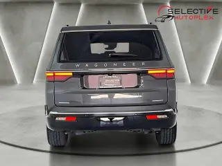 Jeep Wagoneer 2022 4x4 Serie III Carbide SUV de 4 puertas