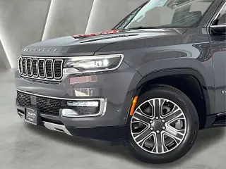 Jeep Wagoneer 2022 4x4 Serie III Carbide SUV de 4 puertas