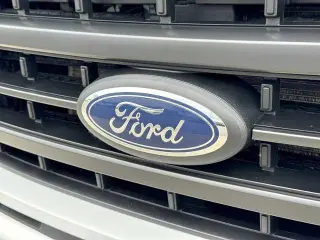 Ford F-150 2023 4x4 Lariat 4dr SuperCrew 6.5 ft. SB