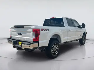Ford F-250 Super Duty 2019 4x4 Lariat 4puertas Crew Cab 2.07 m. SB Pickup