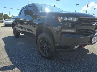 Chevrolet Silverado 1500 2020 4x4 LT Trail Boss 4 puertas Crew Cab Caja Corta de 5.8 pies