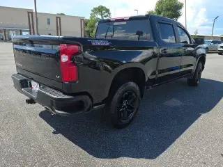 Chevrolet Silverado 1500 2020 4x4 LT Trail Boss 4 puertas Crew Cab Caja Corta de 5.8 pies