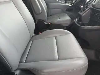 Ford Transit 2017 250 3 puertas LWB Furgoneta de carga de techo medio con puerta corrediza del lado del pasajero