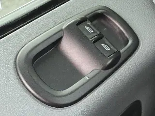 Ford Transit 2017 250 3 puertas LWB Furgoneta de carga de techo medio con puerta corrediza del lado del pasajero