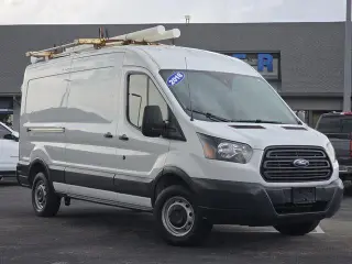 Ford Transit 2017 250 3 puertas LWB Furgoneta de carga de techo medio con puerta corrediza del lado del pasajero