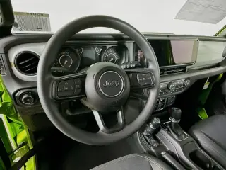 Jeep Wrangler 2025 4x4 Sport SUV de 4 puertas