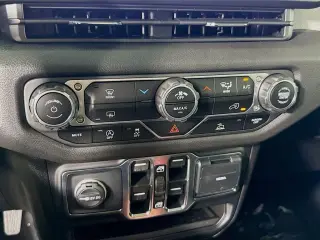 Jeep Wrangler 2025 4x4 Sport SUV de 4 puertas