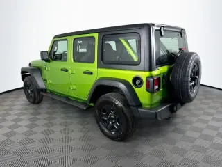 Jeep Wrangler 2025 4x4 Sport SUV de 4 puertas