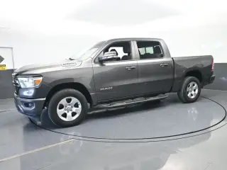 Ram 1500 2021 4x4 Big Horn 4 puertas Crew Cab batea de 5.6 pies